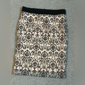 XXI Black White Pencil Skirt Damask Print Elastic Waist Office Chic Style